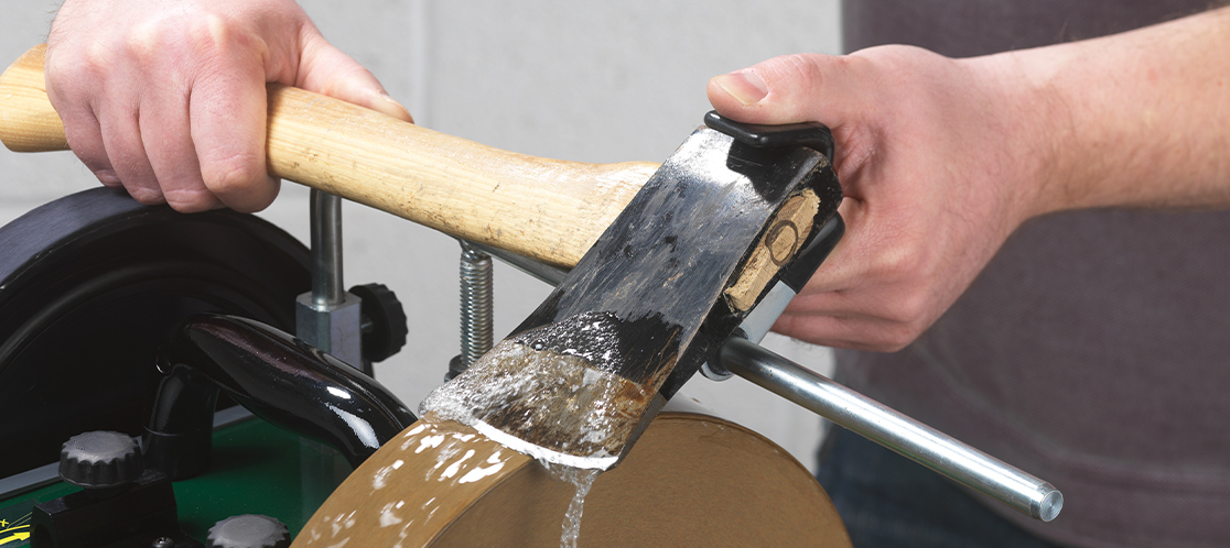 blog-siekiera-ostrzenie-wodne-1013x638