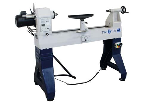 Masywna konstrukcja tokarki Twister XL