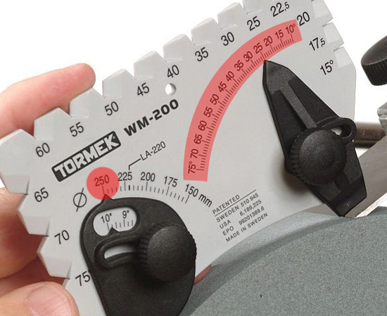 Ustawianie kąta na poprzednim modelu kątomierza WM-200 Tormek