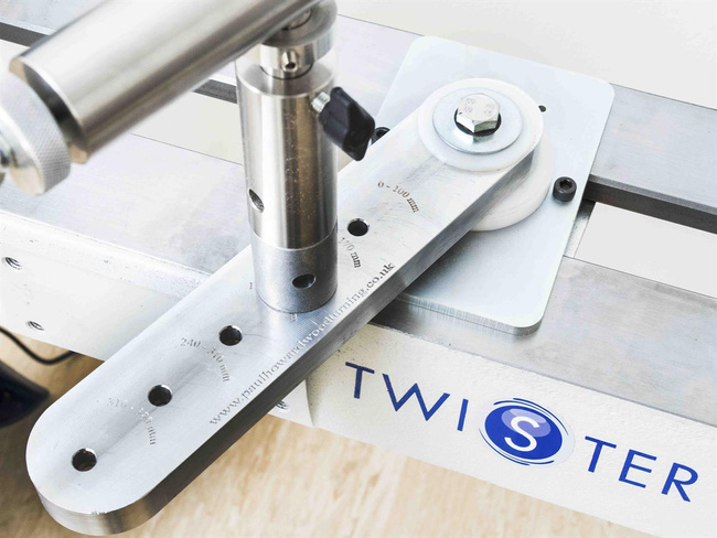 Przyrząd do toczenia kul Paul Howard