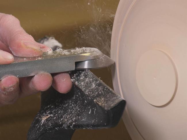 Okrągły skrobak CRYO z ujemnym kątem do misek i talerzy