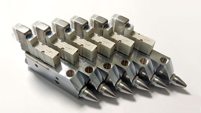 Pneumatyczny pistolet z elektrozaworem i krótką dyszą, wykonany z stali nierdzewnej