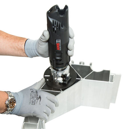 Frezarka do zaokrąglania naroży przewodowa 1050W FME-E4B AMB