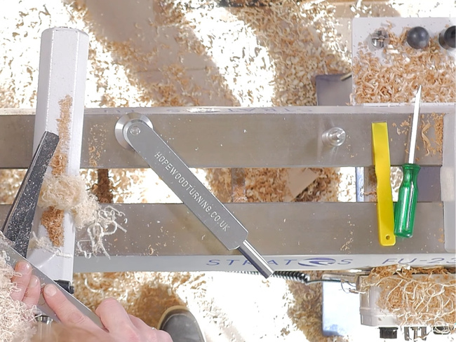 Okrągły skrobak CRYO z ujemnym kątem do misek i talerzy